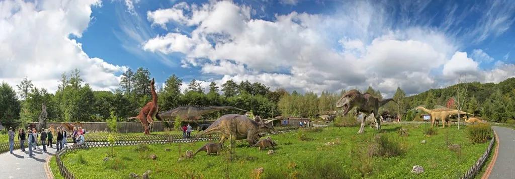 BAŁTÓW – DINOZAURY I SAFARI NA DZIEŃ DZIECKA