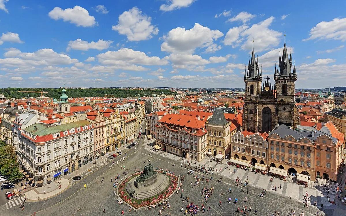 PRAGA EXPRESS — JARMARK BOŻONARODZENIOWY