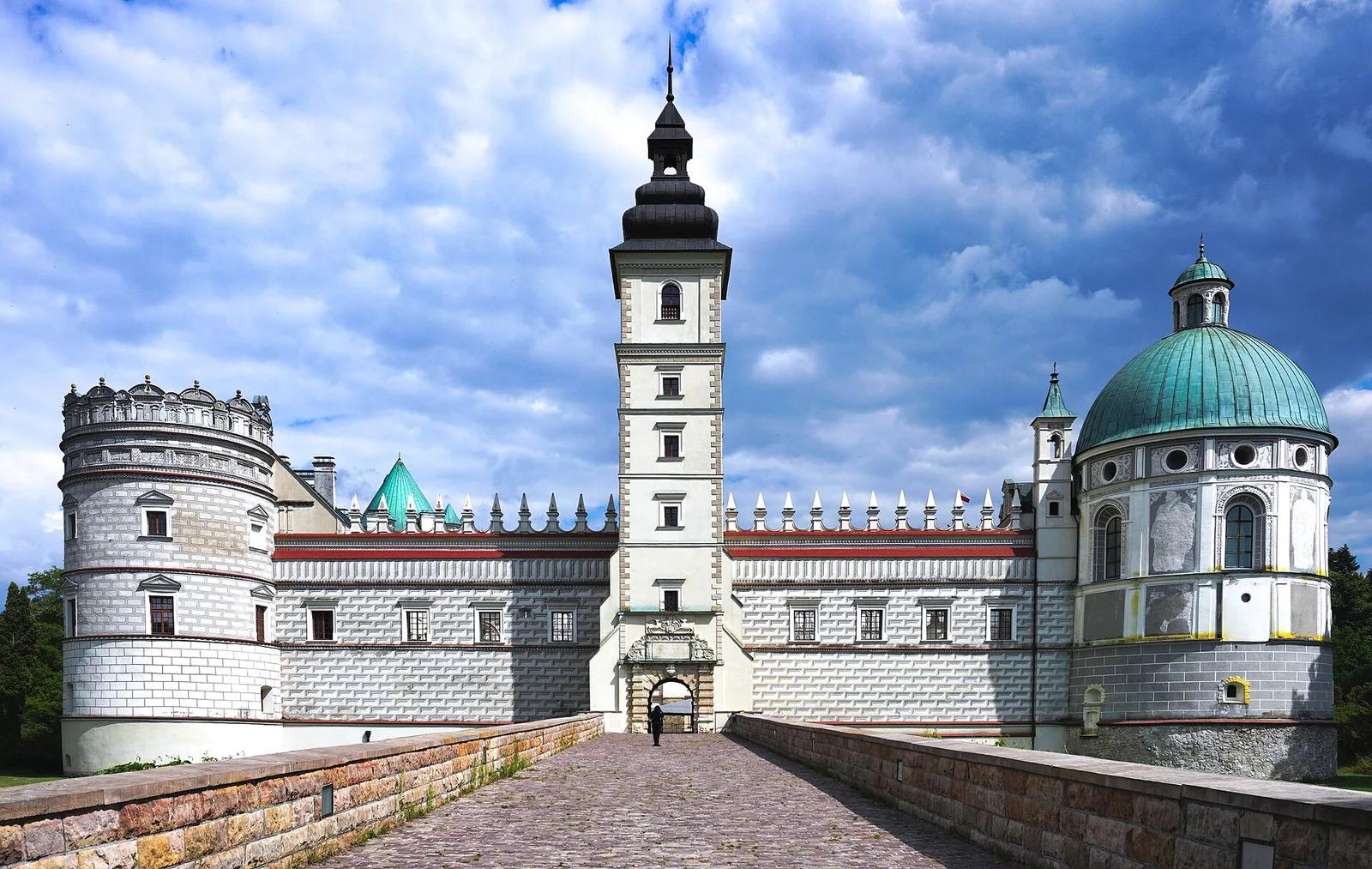 Tropem polskich zamków
