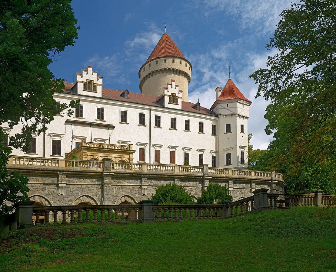 Pałac Konopiszte