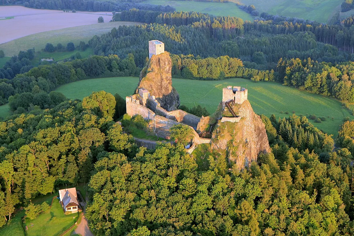 Zamek Trosky (II)